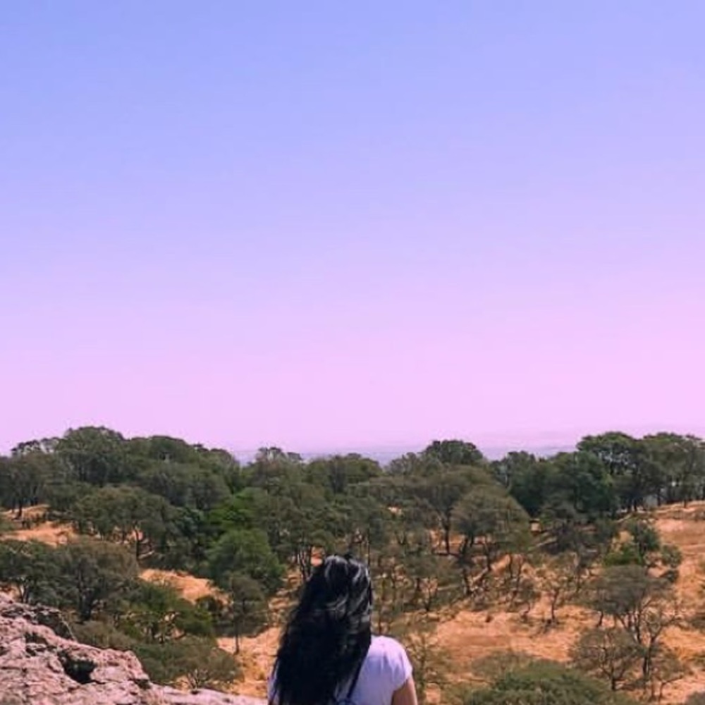 Meet your Posher, Hali